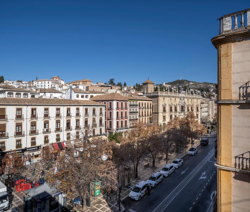 Home4U, Plaza Nueva 1 Granada Buitenkant foto